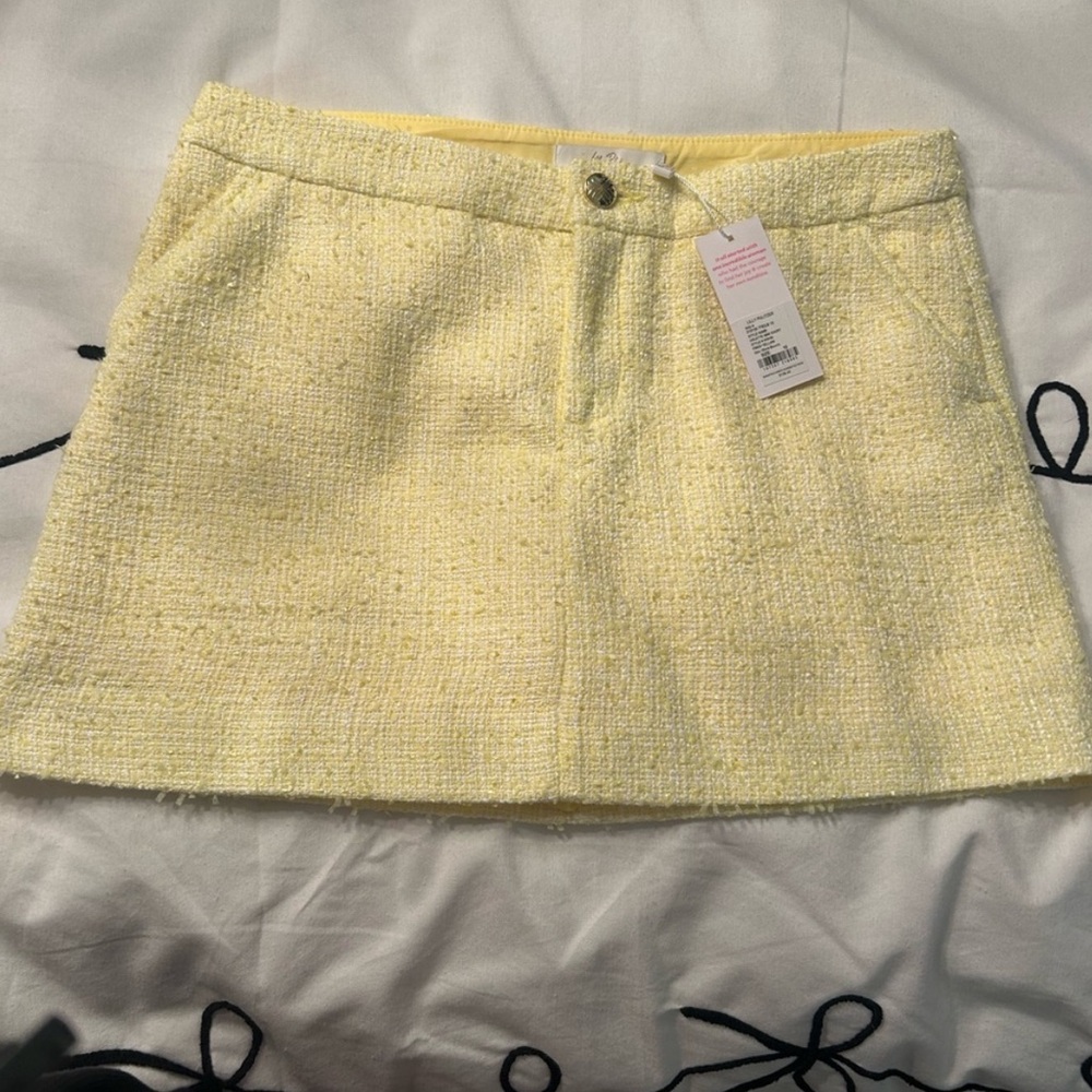 Lilly pulitzer Colette skort in Finch Yellow- NWT!!